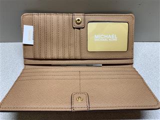 Michael Kors Jet Set Travel Flat Slim Bifold Saffiano Leather Wallet
